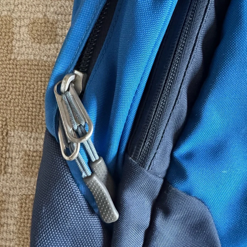 The North Face Vault Backpack Blue Laptop School Bag Travel Daypack